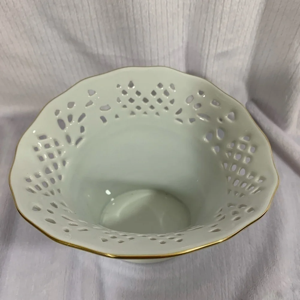 OSCAR DE LA RENTA ENGLISH GARDEN VASE